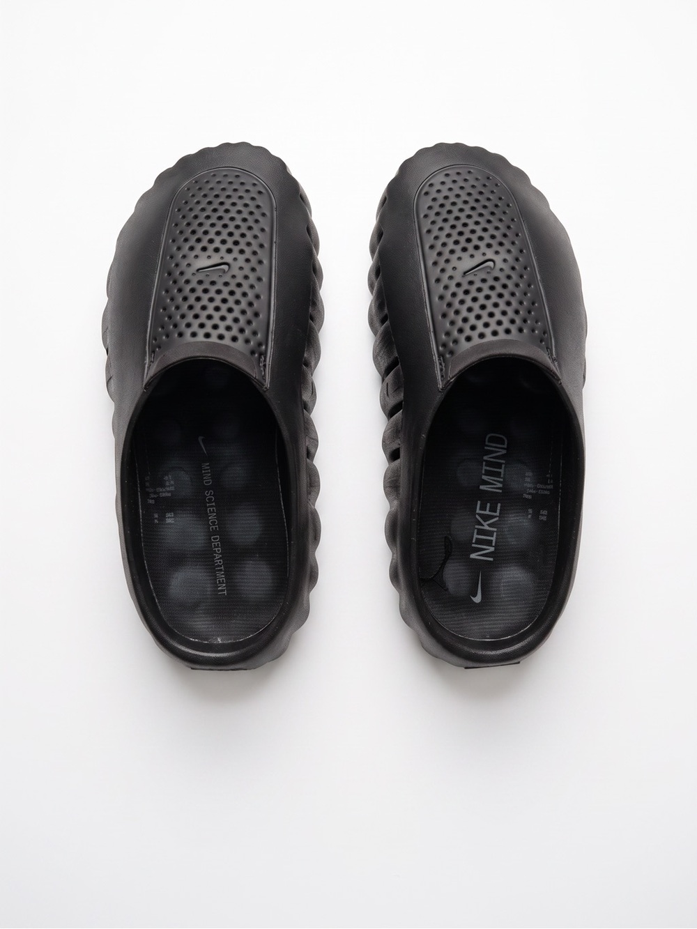 New Nike Mind 001 Mules (Unisex. Size:
Women's 8.5/ Men's 7) - Black/ Cool grey